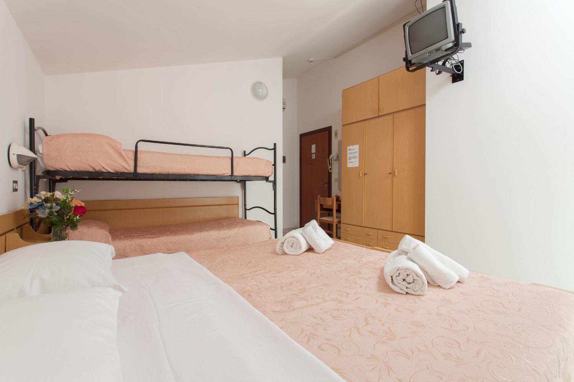 Hotel Luca فالفيردي المظهر الخارجي الصورة